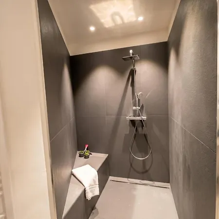 Apartment Venere With Garden & Parking - Happy *